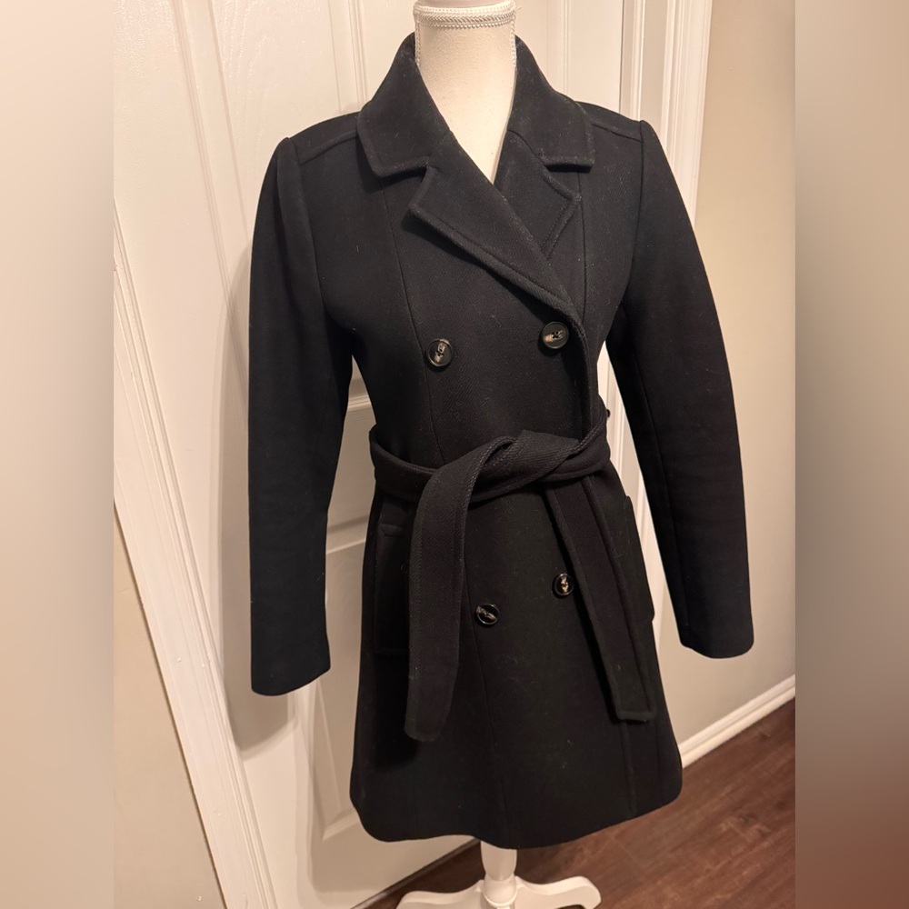 Express, Black Double-Breasted Belted Coat, like-new condition, sleek & stylish!